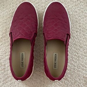 Steve Madden Maroon Shoes